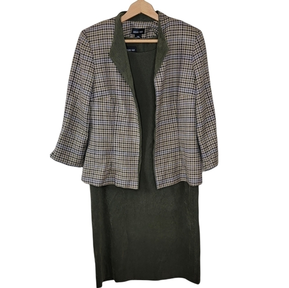 Leslie Fay | Petite Faux Suede Dress & Herringbone Open Blazer Size 10P - Picture 1 of 7